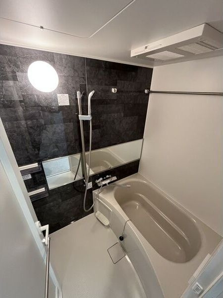 ルフォンプログレ南森町の浴室