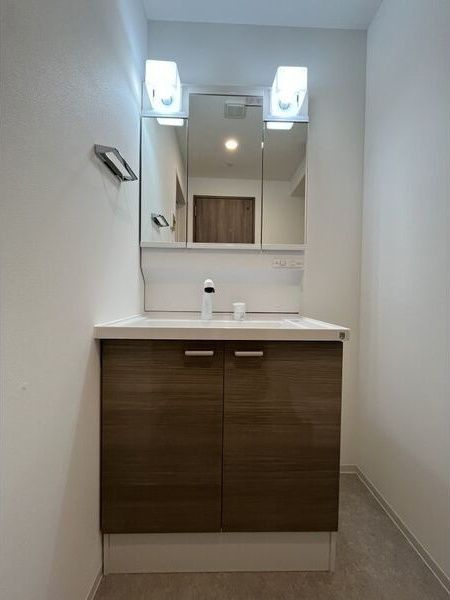 ルフォンプログレ南森町の洗面所