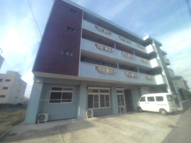 日下マンションの外観