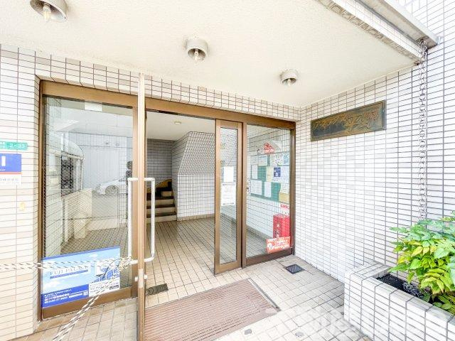 アネックス平野のエントランス
