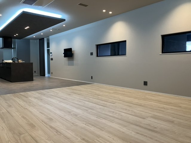 東中浜3丁目戸建の居間・リビング