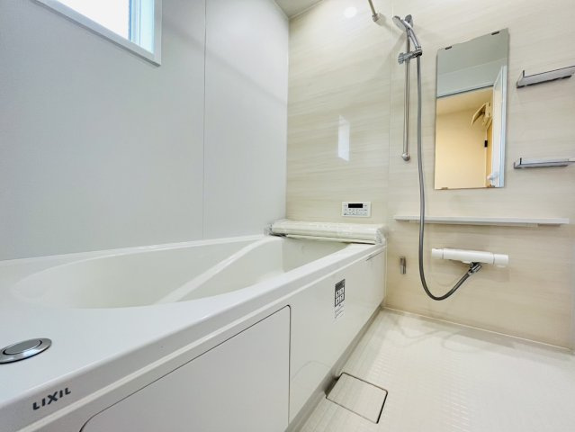 知多郡阿久比町植大西山ノ手50番1『仲介手数料無料』新築戸建ての浴室