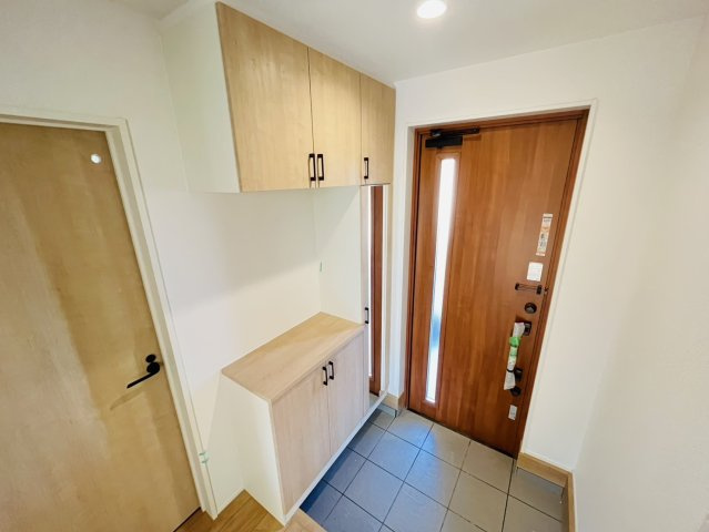 知多郡阿久比町植大西山ノ手50番1『仲介手数料無料』新築戸建ての玄関