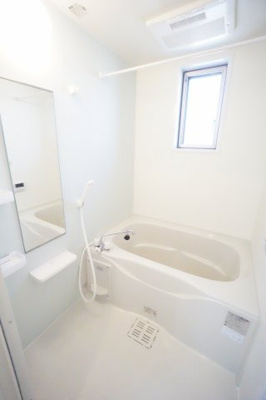 【浴室】 | ラポルテ | ※同物件・同タイプの写真です。