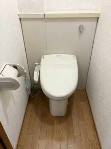 フジハイツのトイレ|温水洗浄便座付きのトイレ