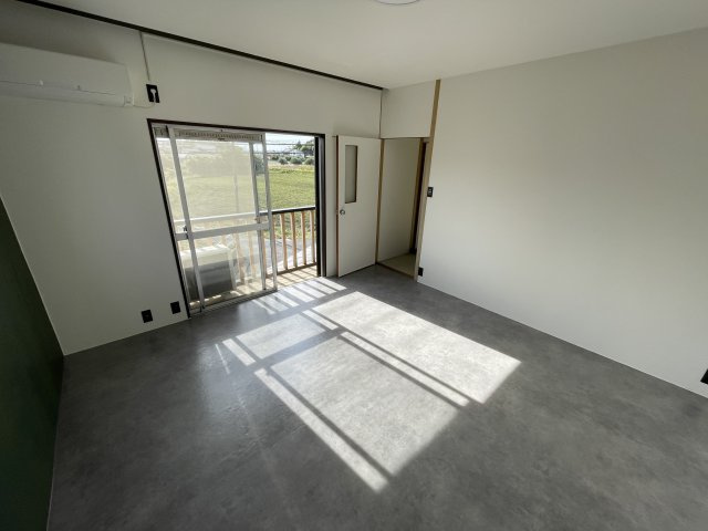 柳橋1065-11中古戸建の洋室