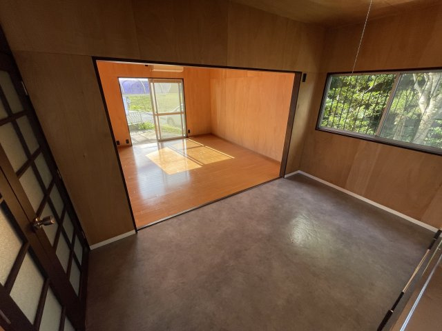 柳橋1065-11中古戸建の洋室