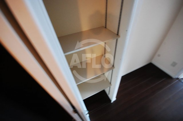 モンサンミッシェル北浜のその他|モンサンミッシェル北浜　物入れ