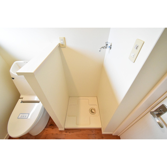 R-BOX tsubuku のトイレ|ゆったりとした空間のトイレです