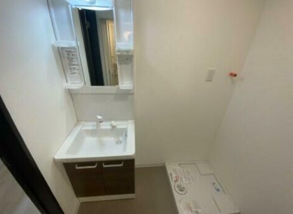 ジーメゾン七里の洗面所