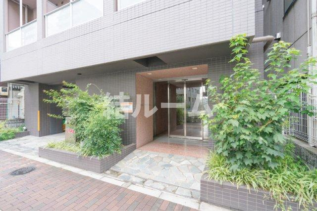 豊島区南大塚３丁目の賃貸マンションのエントランス