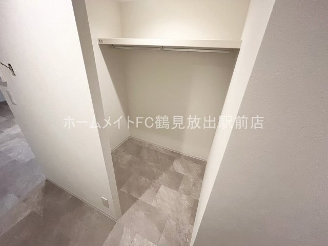 大阪市鶴見区今津中１丁目の賃貸マンションの収納