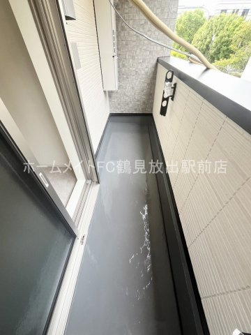 大阪市鶴見区今津中１丁目の賃貸マンションのバルコニー