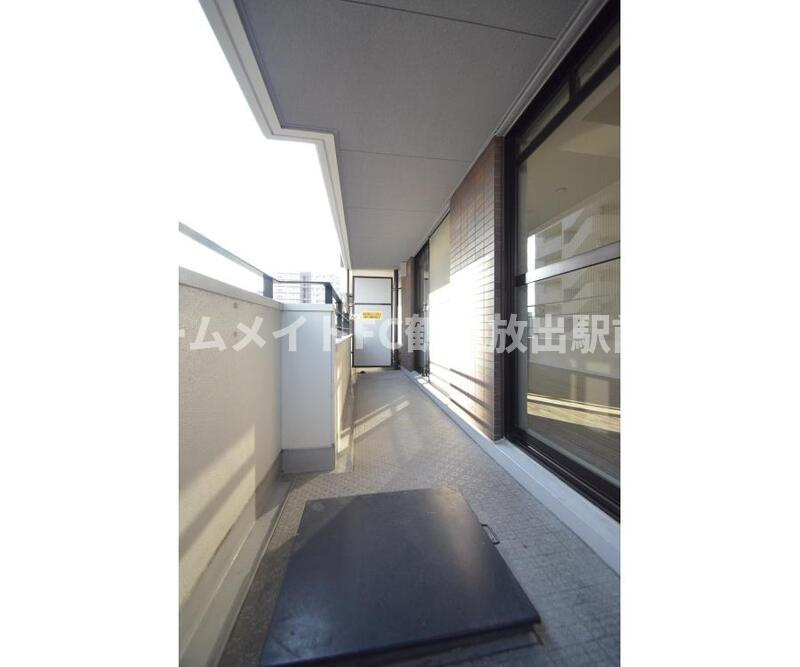 大阪市城東区今福東１丁目の賃貸マンションのバルコニー