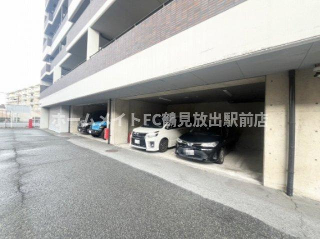 大阪市城東区今福東１丁目の賃貸マンションの駐車場