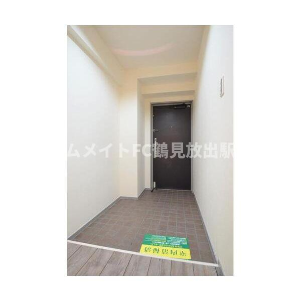 大阪市城東区今福東１丁目の賃貸マンションの玄関