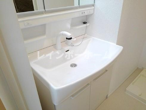 シャイニープレイスの独立洗面台