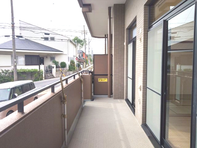 ライオンズヴィアーレ鹿山A棟のバルコニー|バルコニー　ご都合のよろしい日時に現地をご案内させて頂きます！是非、お問い合わせお待ちしております!!