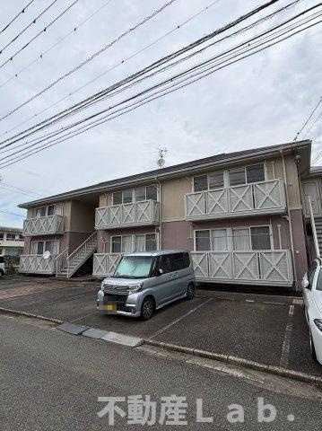 ラルジェントの駐車場