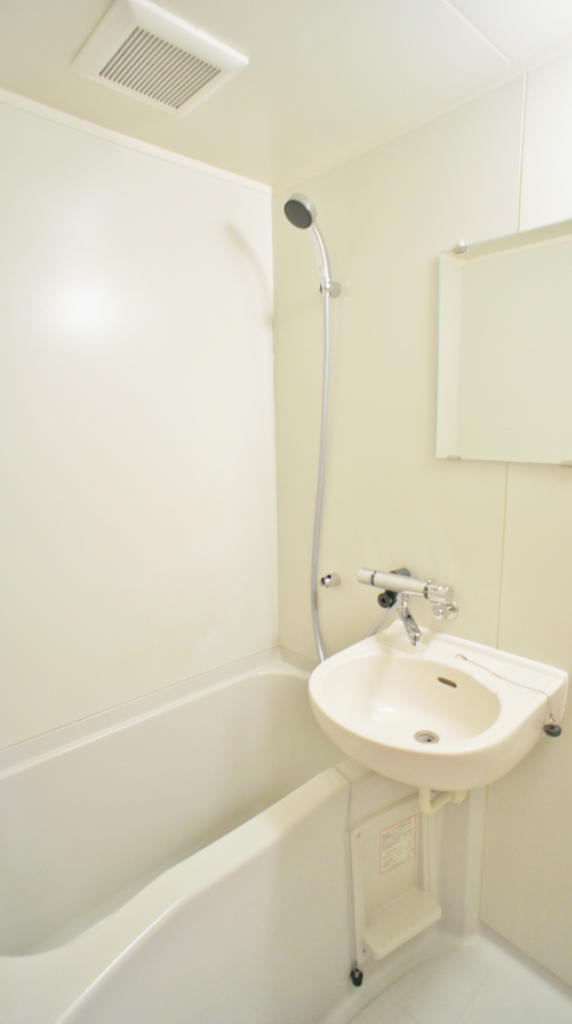 フローラ花俣の浴室