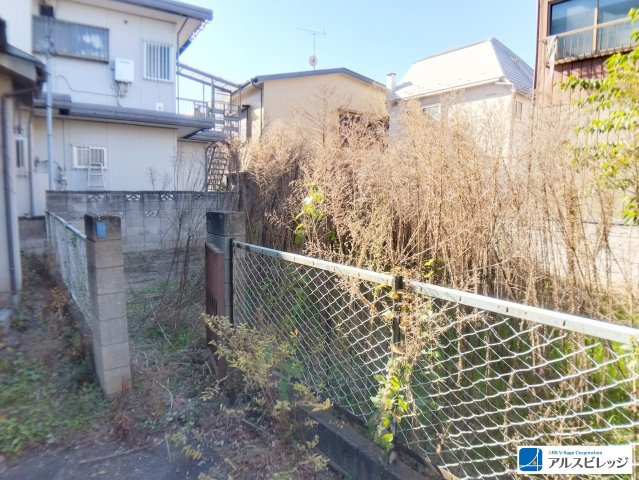 売地／富士見市鶴瀬東２丁目の前面道路含む現地写真