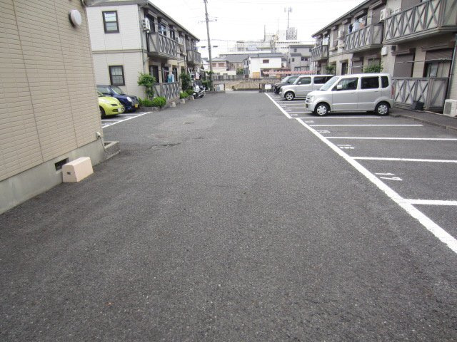 【駐車場】