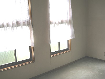 遠野市穀町の一戸建ての洋室