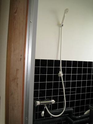 遠野市穀町の一戸建てのシャワールーム