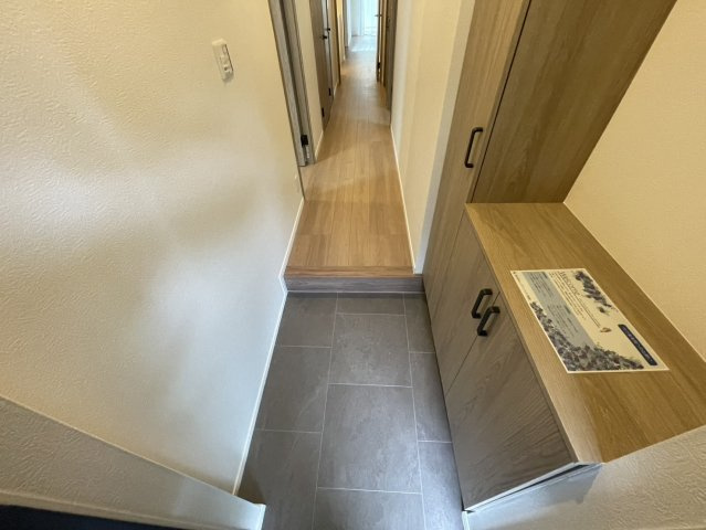 オークヒルズ香里四番館の玄関