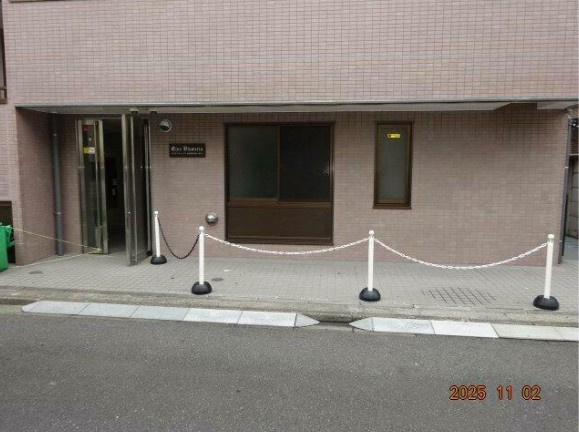 アイネプルメリアの駐車場