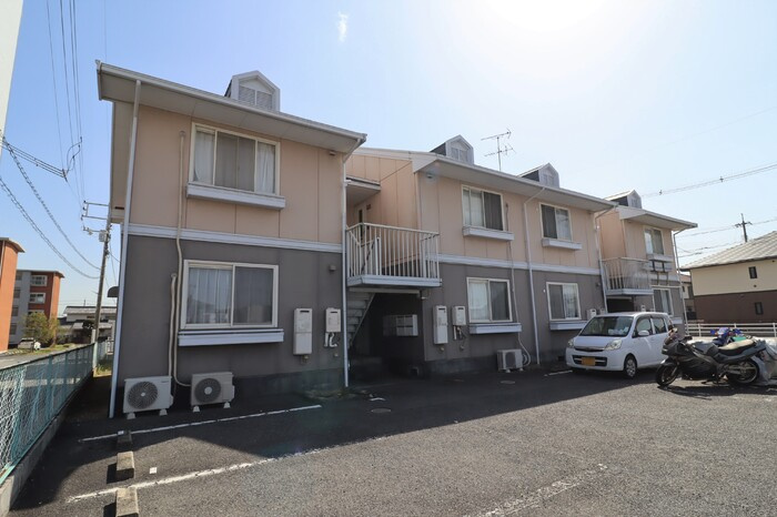 ニューハウジングの外観