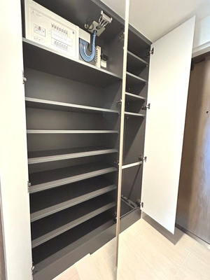 【玄関】 | サステナブランシェ本行徳