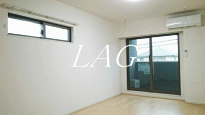 【居間・リビング】 | ソレイユ | 洋室のお部屋です。