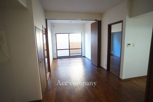 【居間・リビング】の画像