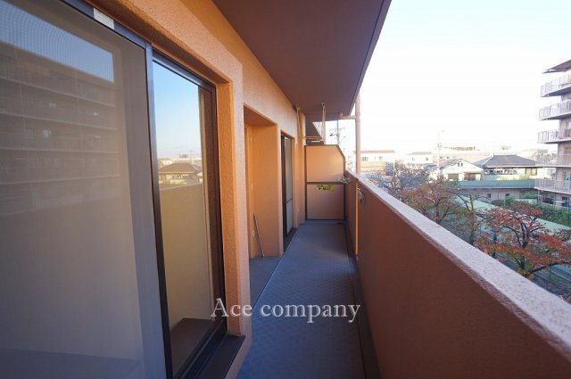 【バルコニー】 | ふぁみーゆ松原 | 東向きのバルコニーです☆
