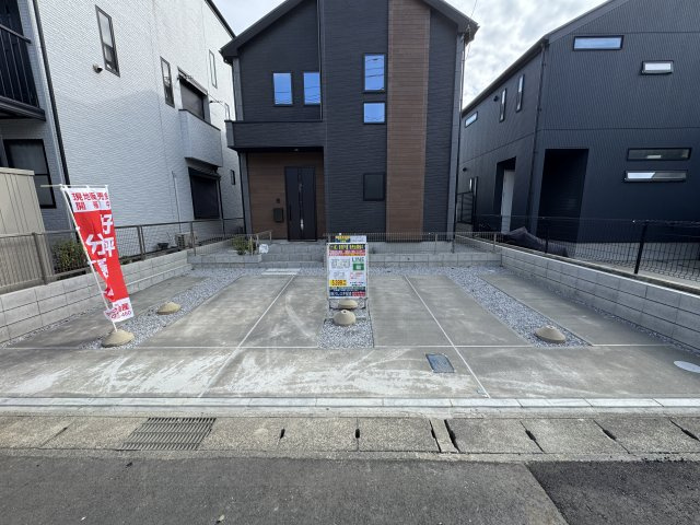 松戸市栄町７丁目新築戸建（栄町１期）の駐車場|駐車スペース・並列3台駐車可