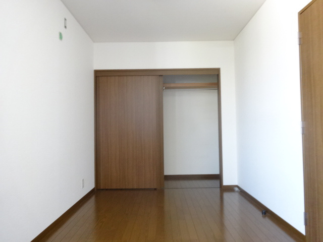 グレイスタナカの寝室