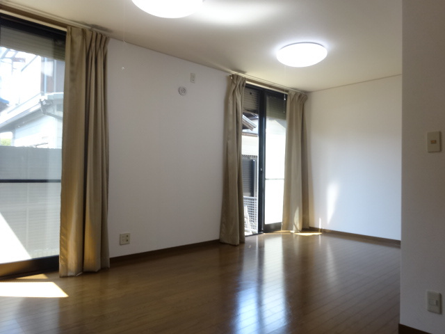 グレイスタナカの居間・リビング