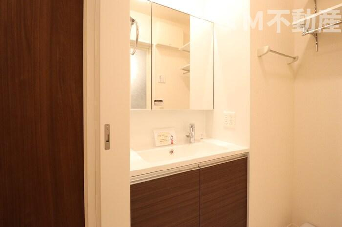 モアニおおたかの洗面所|スペースが確保できる洗面所です