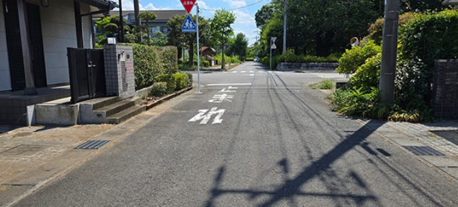 下野市祇園１丁目　戸建の前面道路含む現地写真