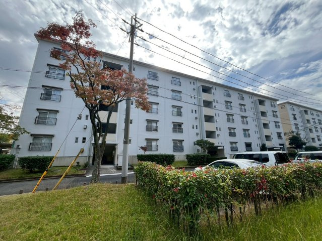 富田第二住宅61号棟の外観
