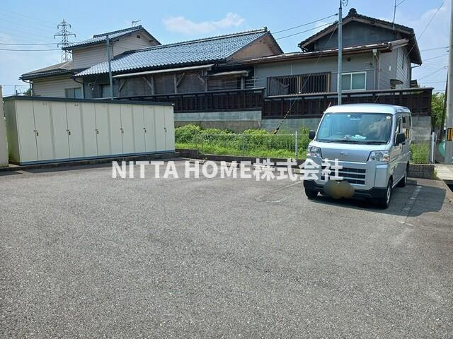 ソアーヴェの駐車場|敷地内に駐車場も完備☆