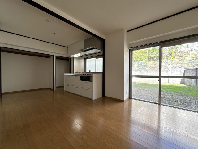 マンション朝霧3号棟の居間・リビング