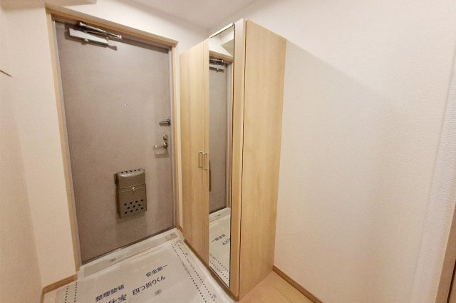 ラウムズ三国ヶ丘の玄関