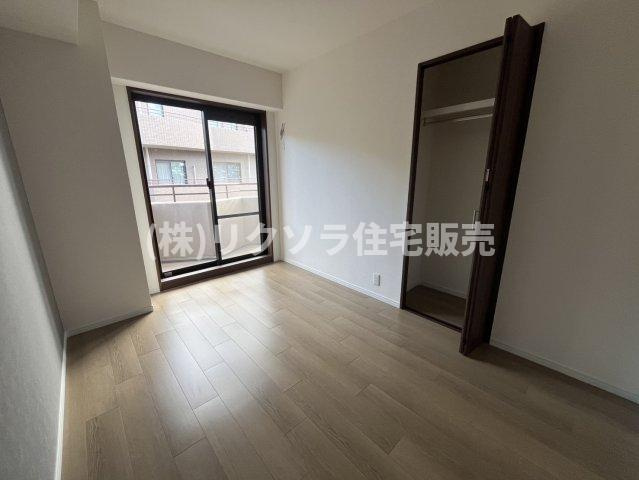 コモンシティ星田ヴェルデヒルズ5番館の子供部屋|洋室5.3帖
■物件内覧・資金計画相談・住宅ローン相談、リフォーム相談、お問合せ受付中■
※当日・翌日のご内覧、ご相談はお電話でのお問合せがスムーズです！