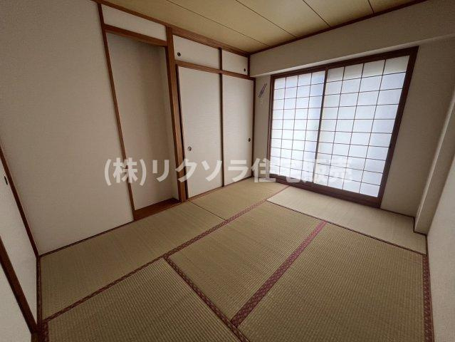 コモンシティ星田ヴェルデヒルズ5番館の和室|和室6.0帖
■物件内覧・資金計画相談・住宅ローン相談、リフォーム相談、お問合せ受付中■
※当日・翌日のご内覧、ご相談はお電話でのお問合せがスムーズです！