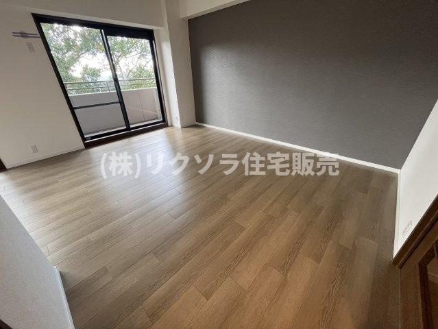 コモンシティ星田ヴェルデヒルズ5番館のキッチン|LDK18.2帖
■物件内覧・資金計画相談・住宅ローン相談、リフォーム相談、お問合せ受付中■
※当日・翌日のご内覧、ご相談はお電話でのお問合せがスムーズです！