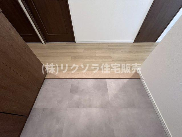 コモンシティ星田ヴェルデヒルズ5番館の内装|玄関内部
■物件内覧・資金計画相談・住宅ローン相談、リフォーム相談、お問合せ受付中■
※当日・翌日のご内覧、ご相談はお電話でのお問合せがスムーズです！