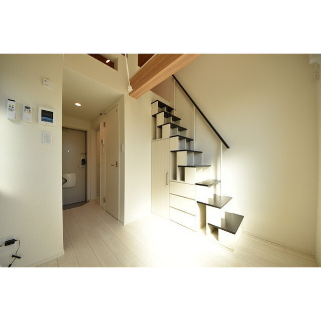 ハーモニーテラス上高井戸IIIの玄関