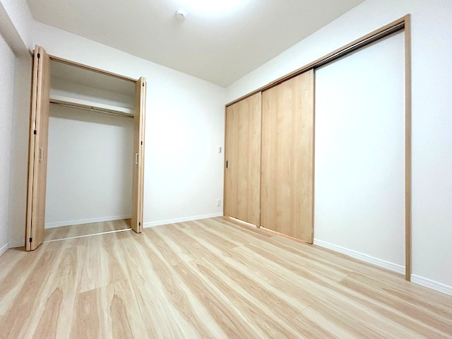 【洋室】 | ライオンズマンション枚方